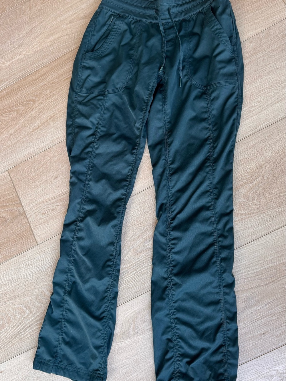 The North Face Women’s dark green Drawstring Waist Casual Pants